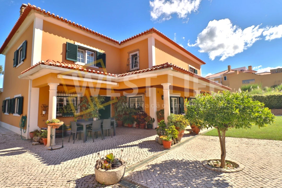 Moradia T5 para Venda em Turcifal Foto 2