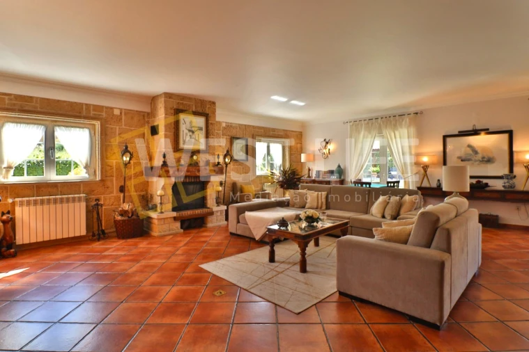 Moradia T5 para Venda em Turcifal Foto 9