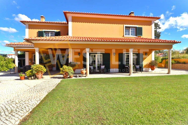 Moradia T5 para Venda em Turcifal Foto 4