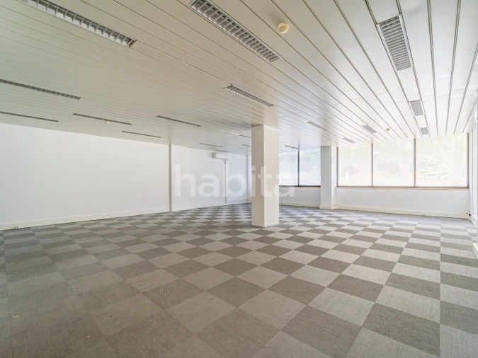 Escritório para Venda em Sacavém e Prior Velho Foto 3