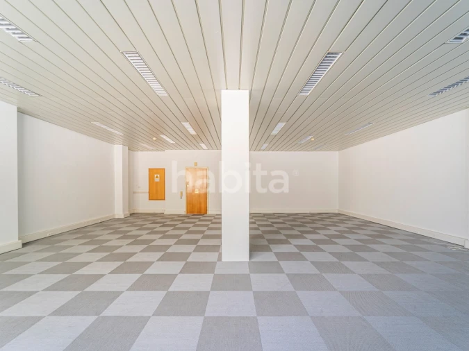 Escritório para Venda em Sacavém e Prior Velho Foto 8