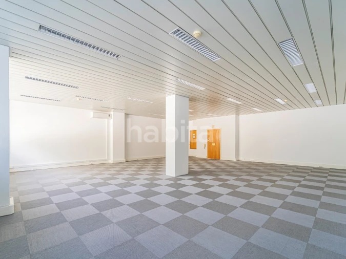 Escritório para Venda em Sacavém e Prior Velho Foto 13