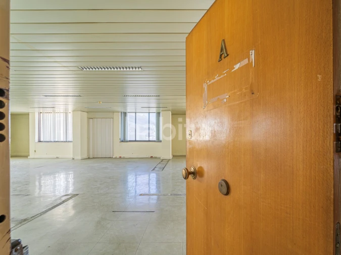 Escritório para Arrendamento em Sacavém e Prior Velho Foto 4