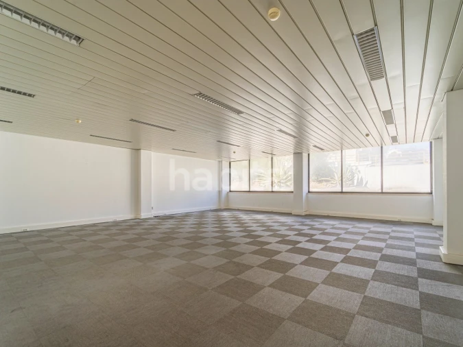 Escritório para Venda em Sacavém e Prior Velho Foto 6