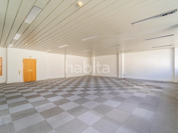 Escritório para Venda em Sacavém e Prior Velho Foto 9