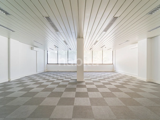 Escritório para Venda em Sacavém e Prior Velho Foto 13