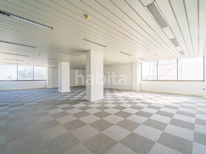 Escritório para Venda em Sacavém e Prior Velho Foto 5