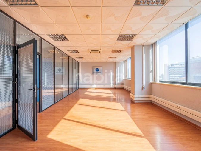 Escritório para Venda em Sacavém e Prior Velho Foto 15