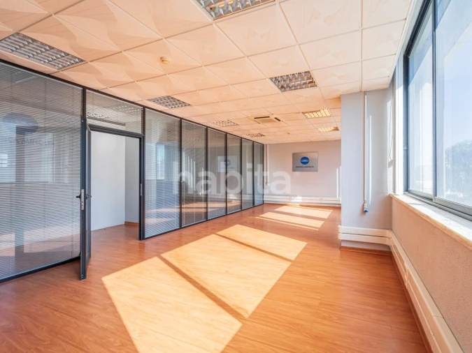 Escritório para Venda em Sacavém e Prior Velho Foto 16