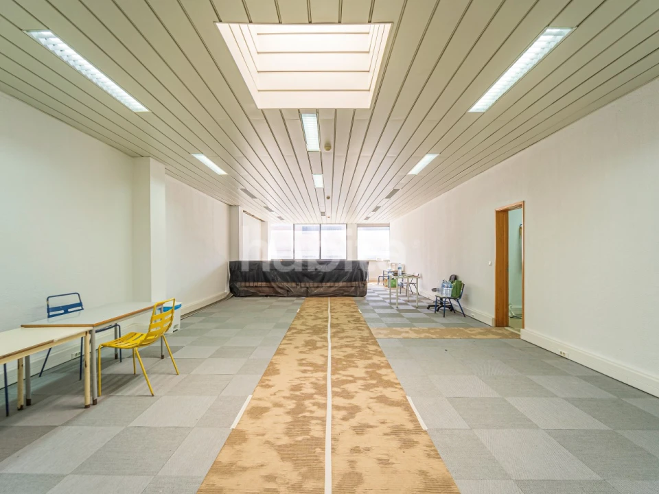 Escritório para Venda em Sacavém e Prior Velho Foto 4