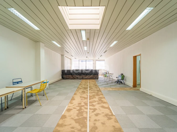 Escritório para Venda em Sacavém e Prior Velho Foto 4