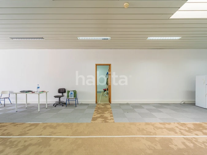 Escritório para Venda em Sacavém e Prior Velho Foto 14