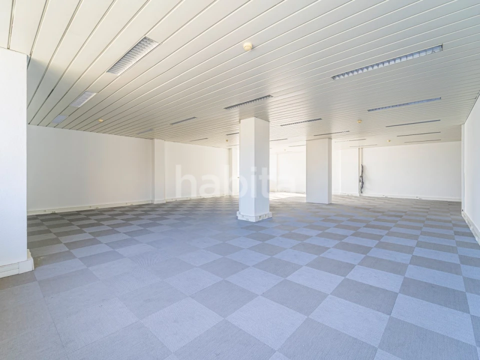 Escritório para Venda em Sacavém e Prior Velho Foto 11