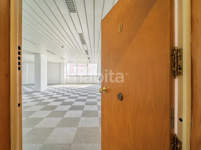 Escritório para Venda em Sacavém e Prior Velho Foto 4