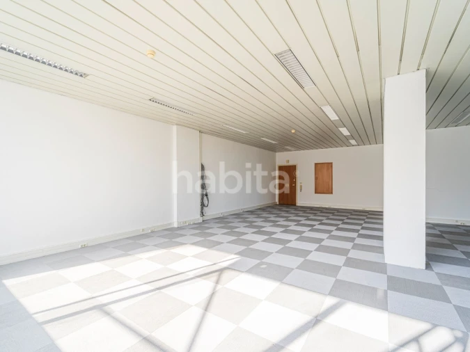 Escritório para Venda em Sacavém e Prior Velho Foto 8