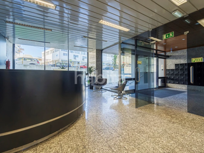 Escritório para Venda em Sacavém e Prior Velho Foto 19