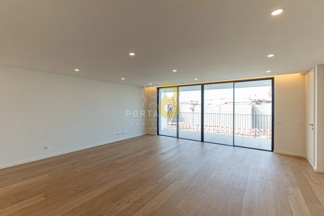 Apartamento T3 para Venda em Canidelo Foto 5