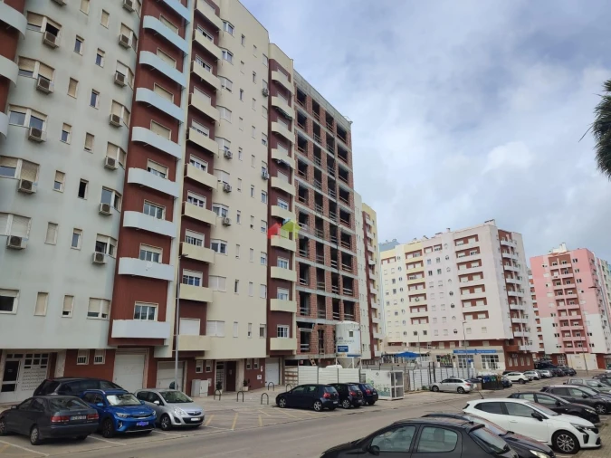 Apartamento T3 para Venda em Corroios Foto 5