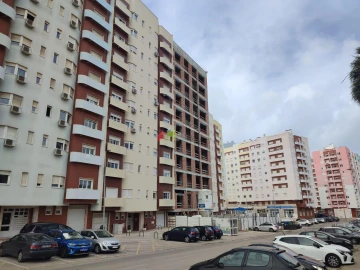 Apartamento T3 para Venda em Corroios