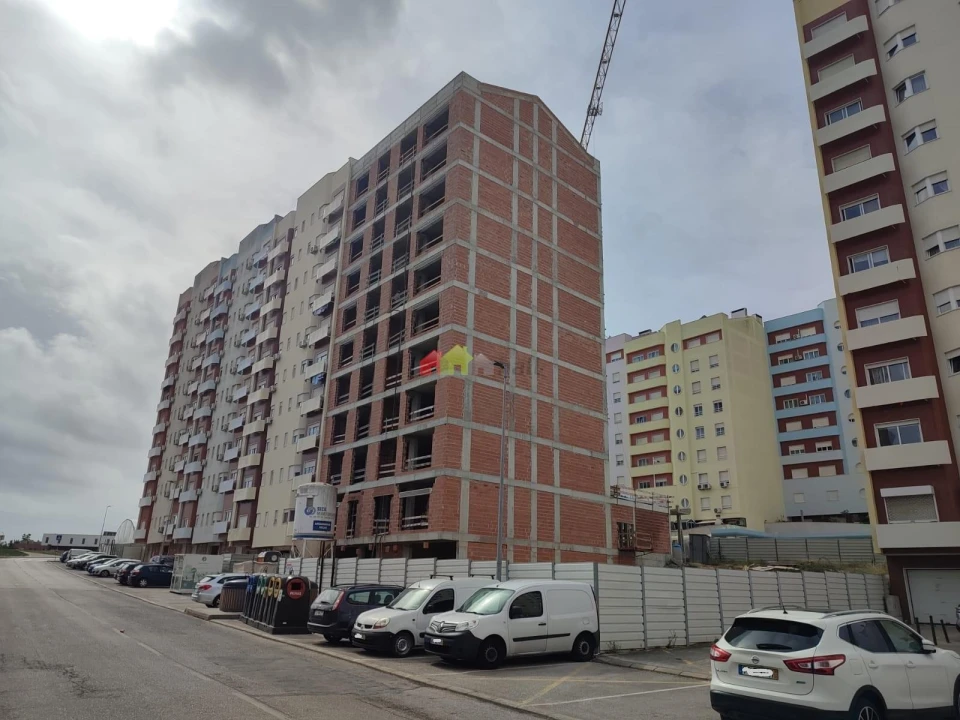 Apartamento T3 para Venda em Corroios Foto 4