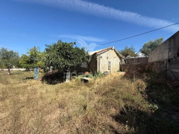 Moradia T3 para Venda em Nossa Senhora do Pranto