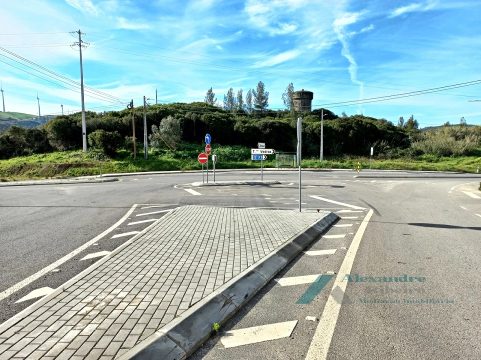 Terreno para Venda em Maxial e Monte Redondo Foto 10