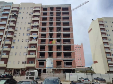 Apartamento T3 para Venda em Corroios
