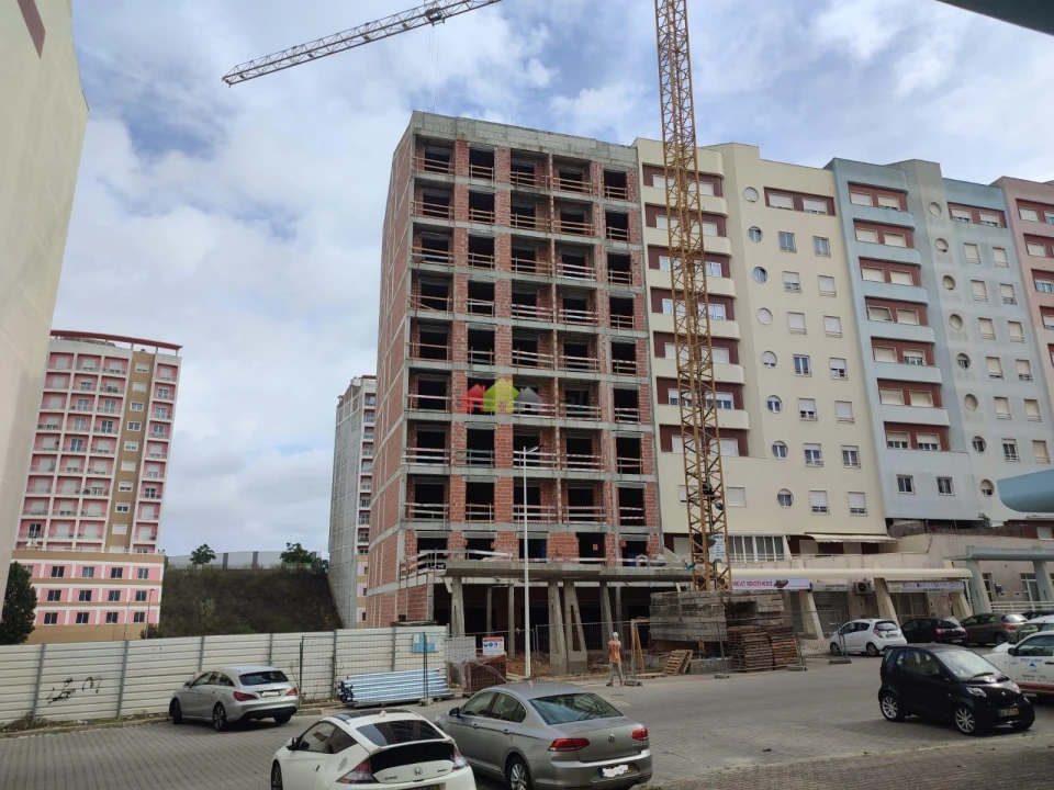 Apartamento T3 para Venda em Corroios Foto 2