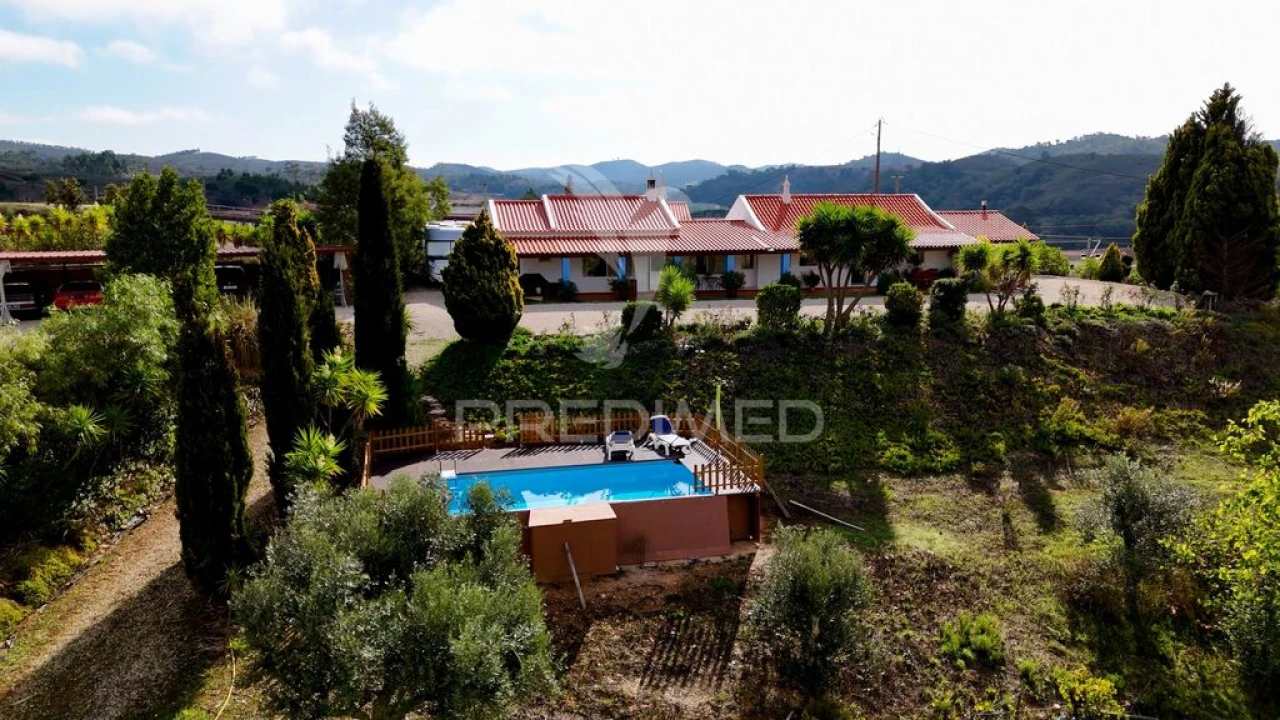 Moradia T3 para Venda em Santa Clara-A-Velha Foto 2