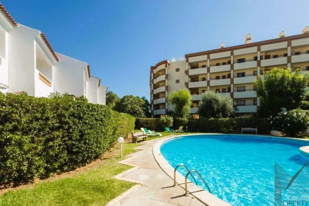 Apartamento T2 para Venda em Quarteira Foto 15