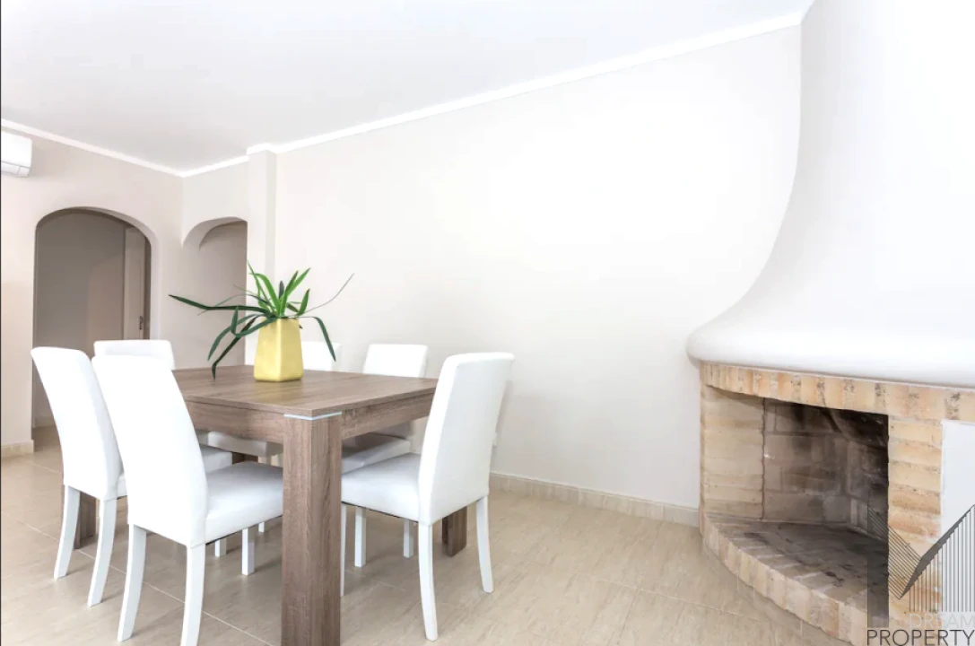 Apartamento T2 para Venda em Quarteira Foto 5