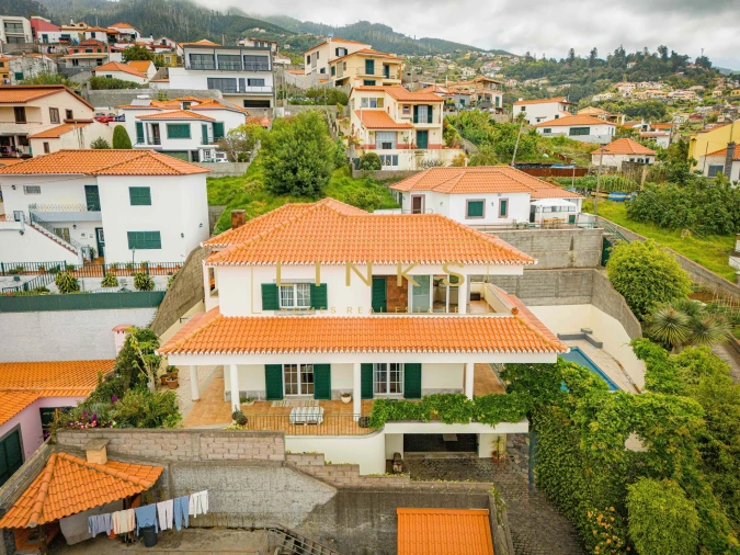 Moradia T3 para Venda em São Roque Foto 3