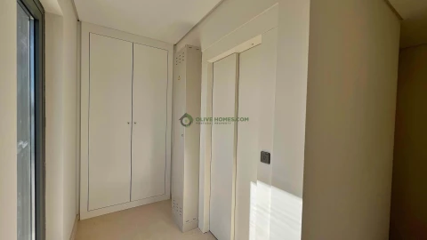 Moradia T5 para Venda em Quarteira