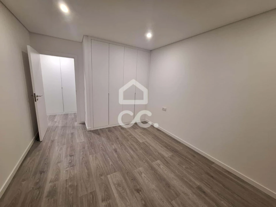 Moradia T3 para Venda em Louredo Foto 4