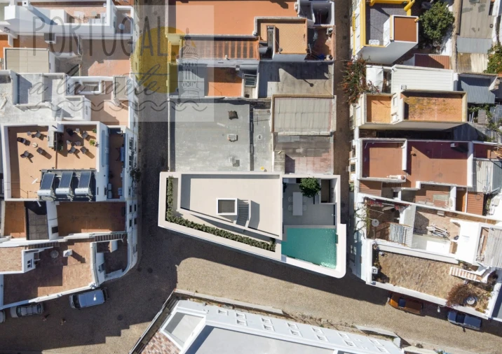 Moradia T4 para Venda em Olhão Foto 11