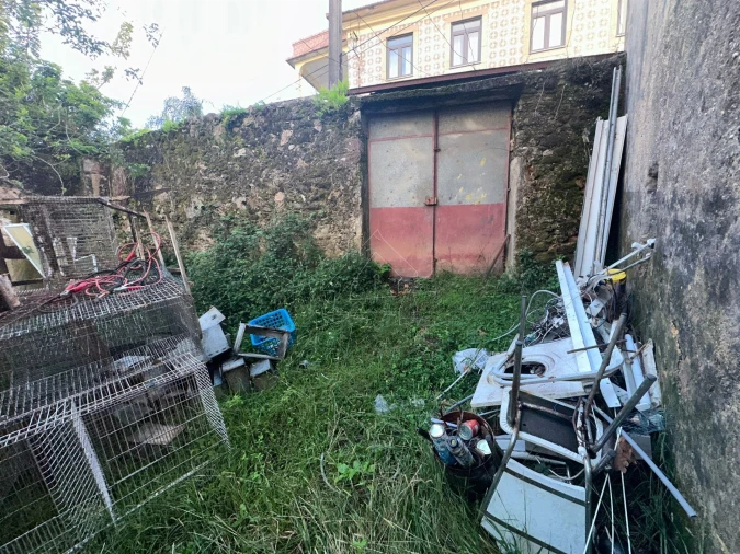 Moradia T0 para Venda em Fornos Foto 3