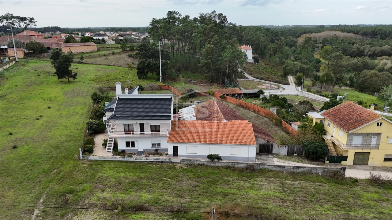 Moradia T7 para Venda em Monte Redondo e Carreira Foto 27
