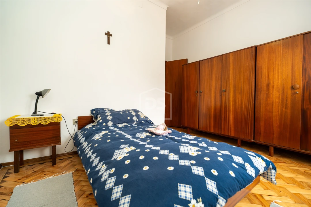 Moradia T7 para Venda em Monte Redondo e Carreira Foto 9