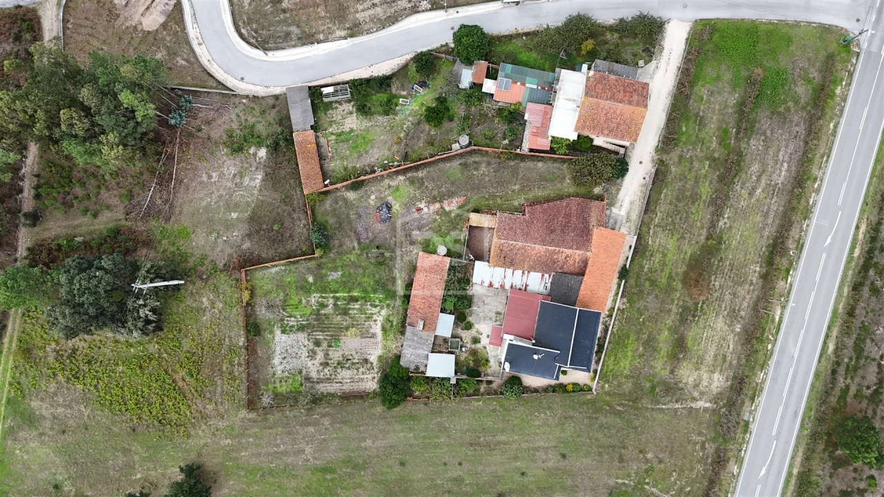 Moradia T7 para Venda em Monte Redondo e Carreira Foto 3