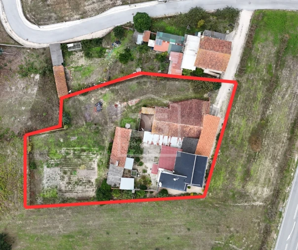 Moradia T7 para Venda em Monte Redondo e Carreira Foto 2