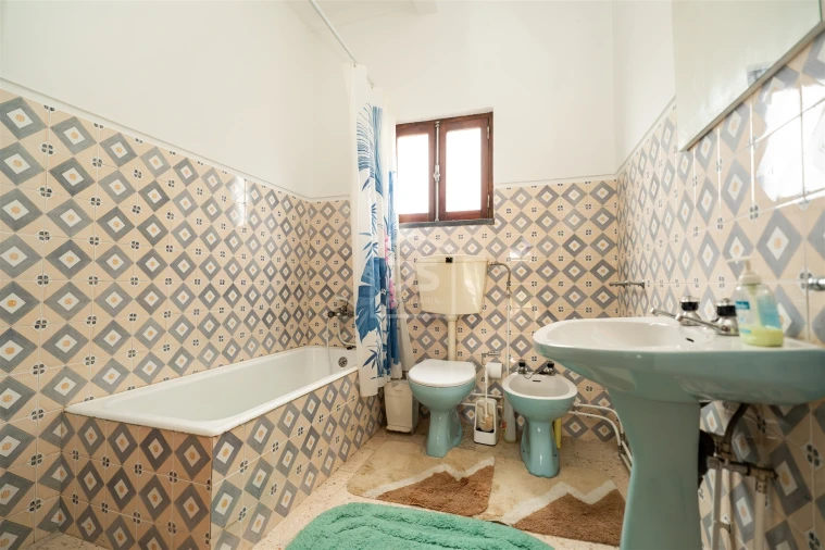 Moradia T7 para Venda em Monte Redondo e Carreira Foto 10