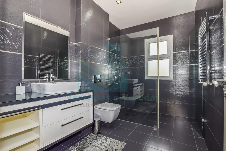 Moradia T5 para Venda em Pedrogão Foto 16