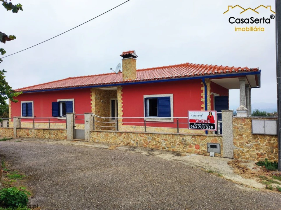 Moradia T5 para Venda em Carvalhal Foto 1