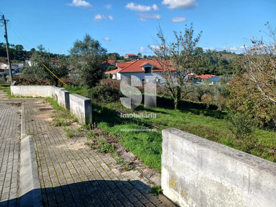 Terreno para Venda em Almalagues Foto 1