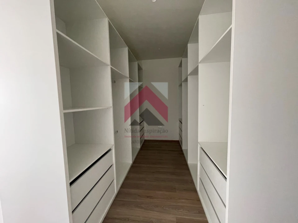 Apartamento T3 para Venda em Aguada de Cima Foto 5