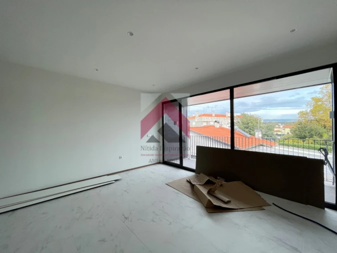 Apartamento T3 para Venda em Aguada de Cima Foto 3