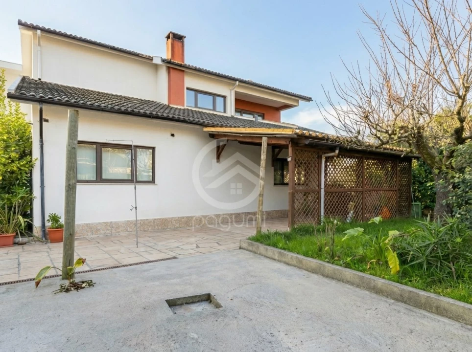 Moradia T5 para Venda em Mondim de Basto Foto 11