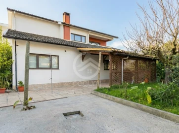 Moradia T5 para Venda em Mondim de Basto