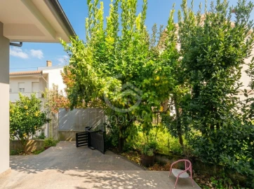 Moradia T5 para Venda em Mondim de Basto