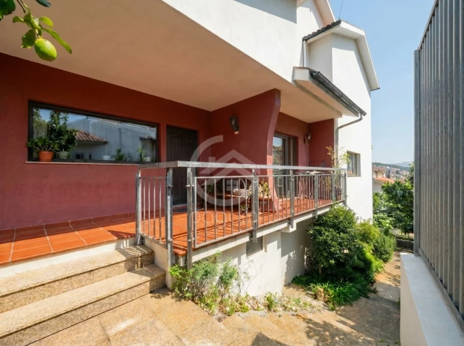 Moradia T5 para Venda em Mondim de Basto Foto 9